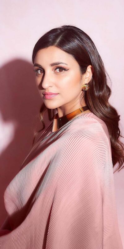 SN 704 Peach Saree : Japan Satin Silk Work : Fancy Pleating Work Casual, Party Wear, Wedding Parineeti Chopra In Peach @1399/- | Sarees, Bollywood Sarees, Creative Sarees, Designer Sarees, Embroidered Sarees, Ethnic Saree, Modern Digital sarees, Party Wear Sarees