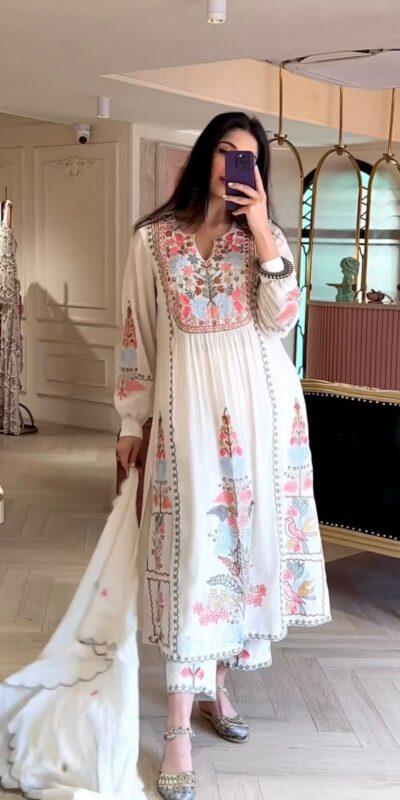 RTC 5541 White Color?Salwar Suit :?Faux Georgette Work : Embroidery Work Wedding, Traditionl Wear, Festive, Events @2099/- | Casual Suits, Jump Suits, Salwar suit, Casual Suits, Creative suits, Designer Suits, Palazzo Suits, Party Wear Suits, Patiala Suits, Straight Suits