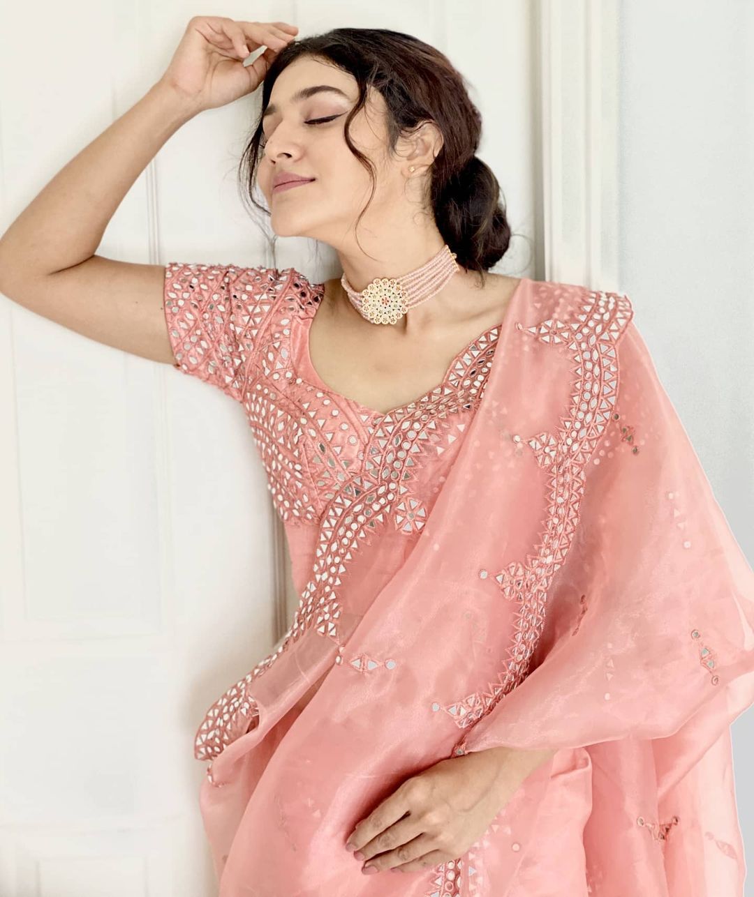 KD 215 Peach Saree : Original Organza Blouse : Banglori Silk Work : Beautiful Embroidery With Real Mirror Work Party, Wedding @1499/- | Sarees, Bollywood Sarees, Creative Sarees, Designer Sarees, Embroidered Sarees, Modern Digital sarees, Party Wear Sarees