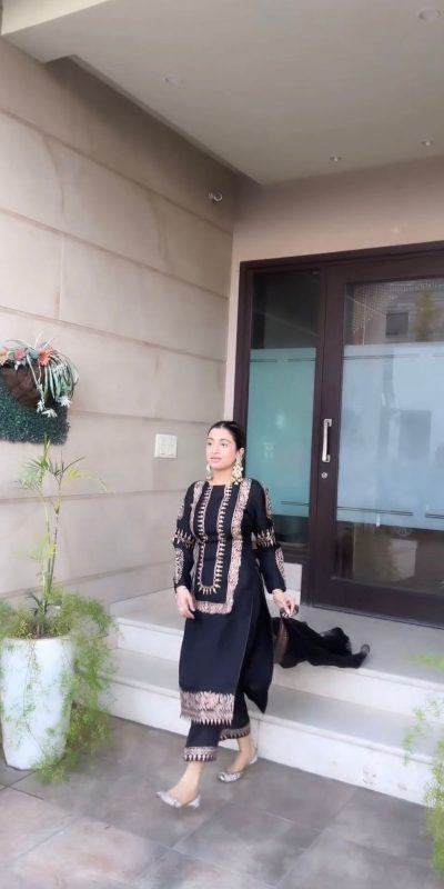 Dazzling Black Color Foix Georgette thread Sequence Work Kurti