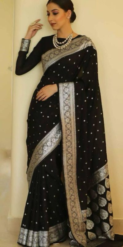 Dazzling Black Color Soft Lichi Silk Beautiful Rich Pallu Saree