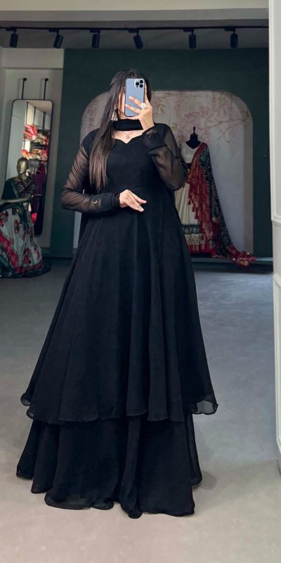 Elegant Black Color Georgette Plain Top Plain Plaza And Dupatta