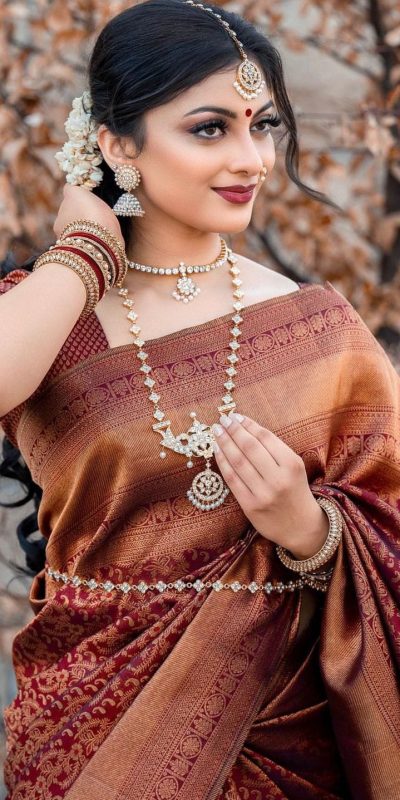 Pretty Maroon Color Soft Lichi Silk Extra Ordinary Design Saree