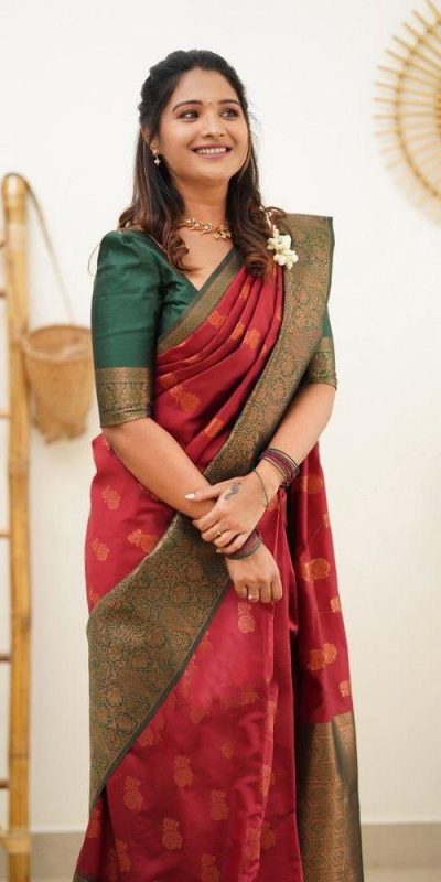 Pretty Red Color Soft Lichi Silk Cloth Rich Pallu Work Saree