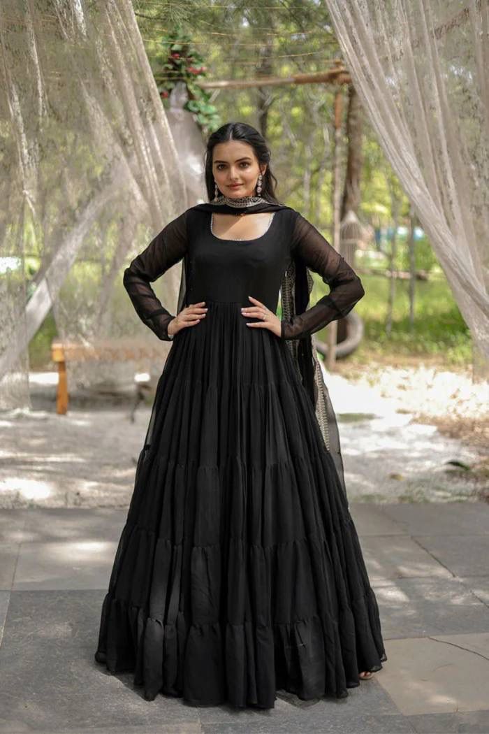 Stylish Black Color Garget With Full Sleeves Fancy lace Gown Queen Suits