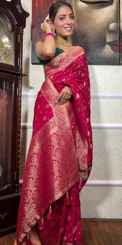 Sublime Pink Color Banarasi Soft Silk Extra Ordinary Design Saree