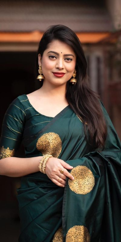 KP 5062 Bottle Green Color Soft Lichi Silk Cloth Rich Pallu Saree Casual, Party Wear, Wedding, Events Etc. Expected Delivery 4-6 Working Days @ 1299/- | Designer Sarees, Sarees, Bollywood Sarees, Creative Sarees, Embroidered Sarees, Ethnic Saree, Modern Digital sarees, Party Wear Sarees