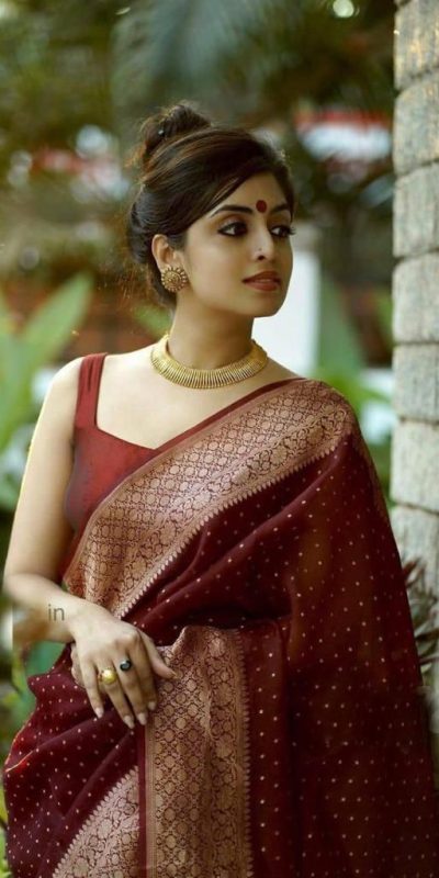 KP 4012 Maroon Color Soft Lichi Silk Cloth Beautiful Rich Pallu Saree Casual, Party Wear, Wedding, Events Etc. Expected Delivery 4-6 Working Days @ 1349 | Designer Sarees, Sarees, Bollywood Sarees, Creative Sarees, Embroidered Sarees, Ethnic Saree, Modern Digital sarees, Party Wear Sarees