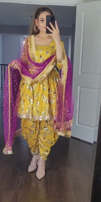 Artful Yellow Color Georgette Less Patti Work Sleeve Salwar Suit