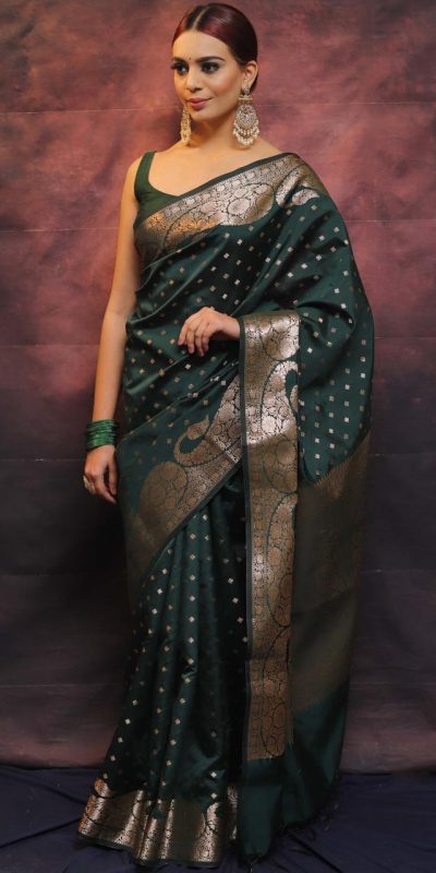 Elegant Green Soft Lichi Silk Beautiful Rich Pallu All Over Saree