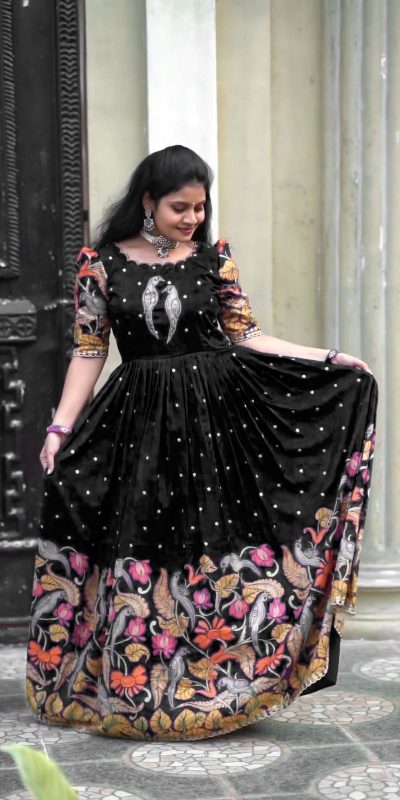 Glamorous Black Color Chant Crepe Kalamkari Printed Gown
