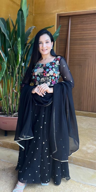 Glamorous Black Color Fox Georgette Embroidery Lace Gown