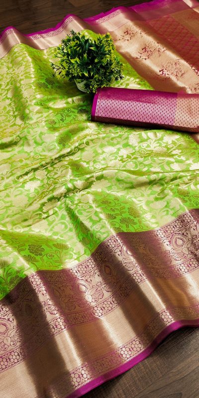 Nice Green Soft Organic Banarasi Silk Gold Zari Weaving Saree
