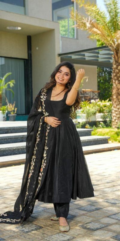 Perfect Black Color Chinon Silk Thread Sequence Salwar Suit