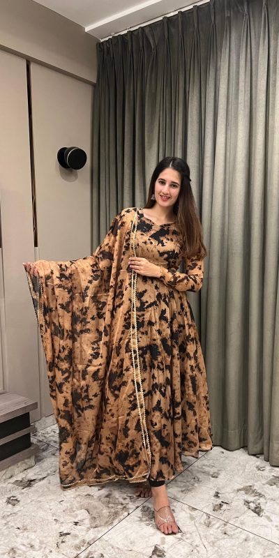 Sublime Chiku Color Organza Digital Printed Anarkali Suit