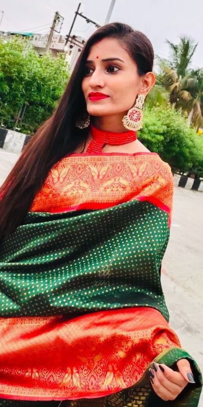 Dazzling Green Color Soft Lichi Silk Cloth Jacquard All Over Saree