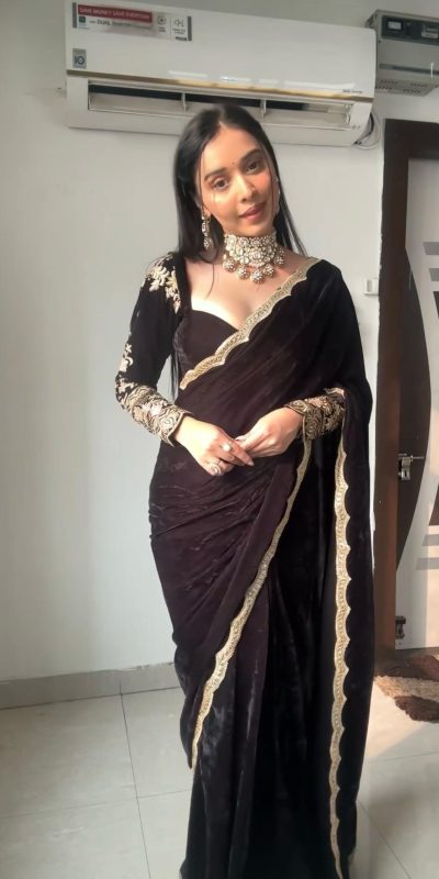 Classic Black Color 9000 Velvet Thread Sequence Saree