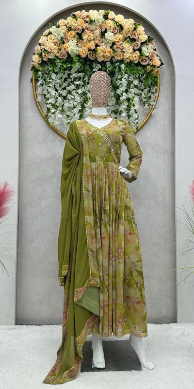 Pretty Green Color Georgette Silk Digital Printed Salwar Suit