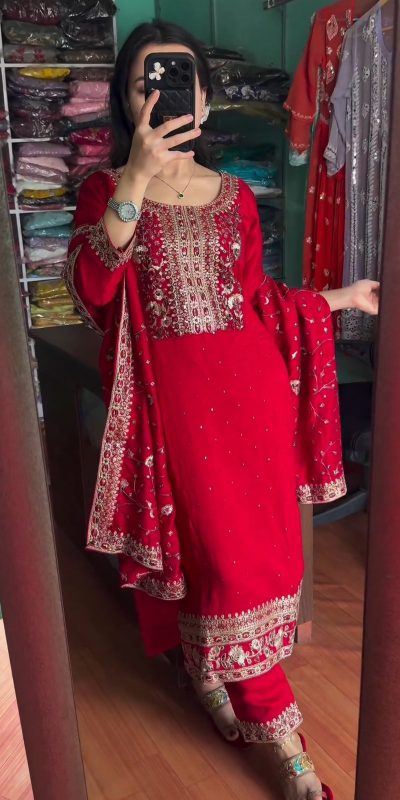 Splendorous Red Color Chinnon Coding Coding Salwar Suit