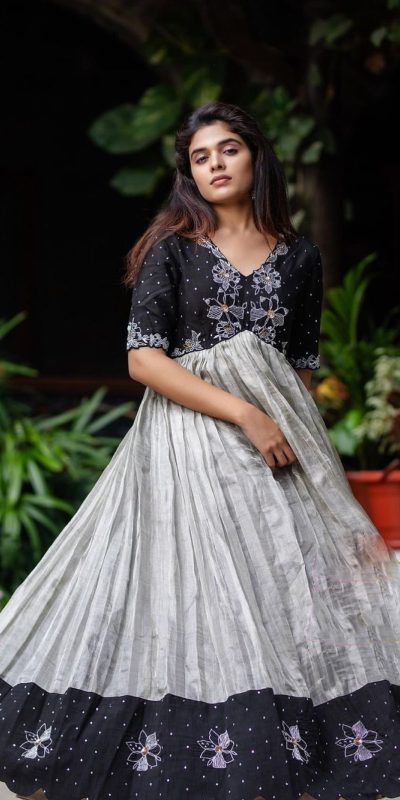 Splendorous White Color Choline Embroidery Sequence Gown