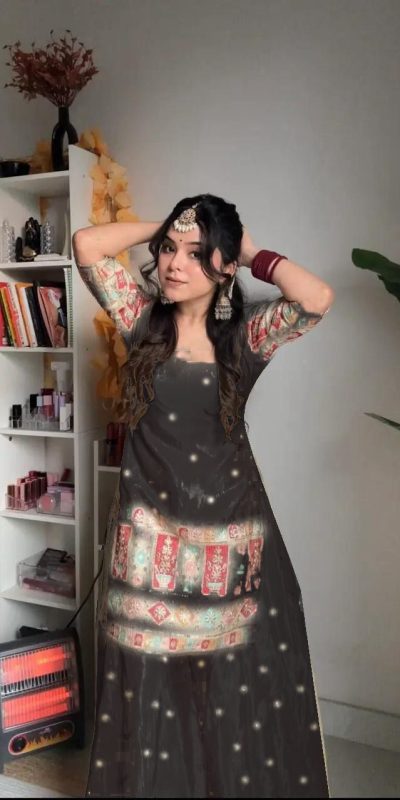 Glowing Black Color Chinnon Silk Embroidery Work Salwar Suit