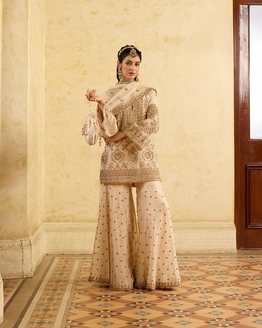 RTC 5837 Cream Color Chinon silk Thread With Sequence Salwar Suit Casual, Wedding, Party, Festive, Events Etc.4-6 Working Days@ 2149/-only | Casual Suits, Jump Suits, Salwar suit, Creative suits, Designer Suits, Palazzo Suits, Party Wear Suits, Patiala Suits, Straight Suits