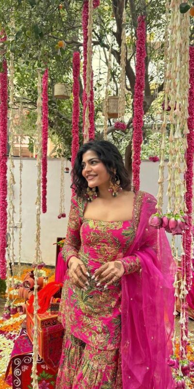 BD 1731 Pink Silk- Faux Georgette Digital Print Salwar Suit Casual, Wedding, Party, Festive, Events Etc.4-6 Working Days@ 1999/-only | Casual Suits, Jump Suits, Salwar suit, Creative suits, Designer Suits, Palazzo Suits, Party Wear Suits, Patiala Suits, Straight Suits