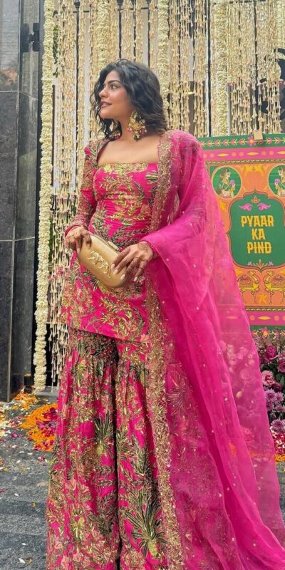 BD 1731 Pink Silk- Faux Georgette Digital Print Salwar Suit Casual, Wedding, Party, Festive, Events Etc.4-6 Working Days@ 1999/-only | Casual Suits, Jump Suits, Salwar suit, Creative suits, Designer Suits, Palazzo Suits, Party Wear Suits, Patiala Suits, Straight Suits