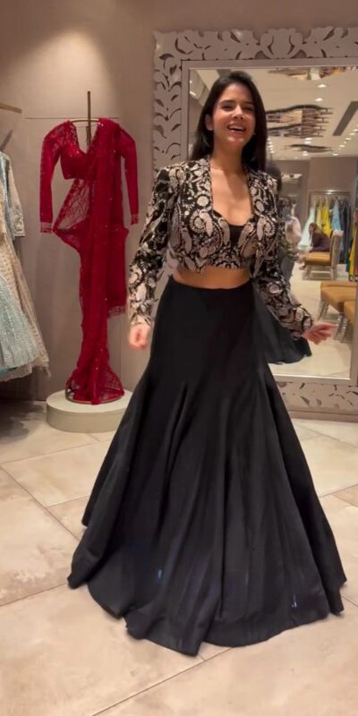RTC 6488 Black Color Tapeta Silk Thread With Sequence Lehenga Choli Casual, Wedding, Party, Festive, Events Etc.4-6 Working Days @2149/- Only | Lehenga, Bollywood Lehenga, Creative Lehenga, Designer Lehenga, Embroidered Lehenga, Party Wear Lehenga
