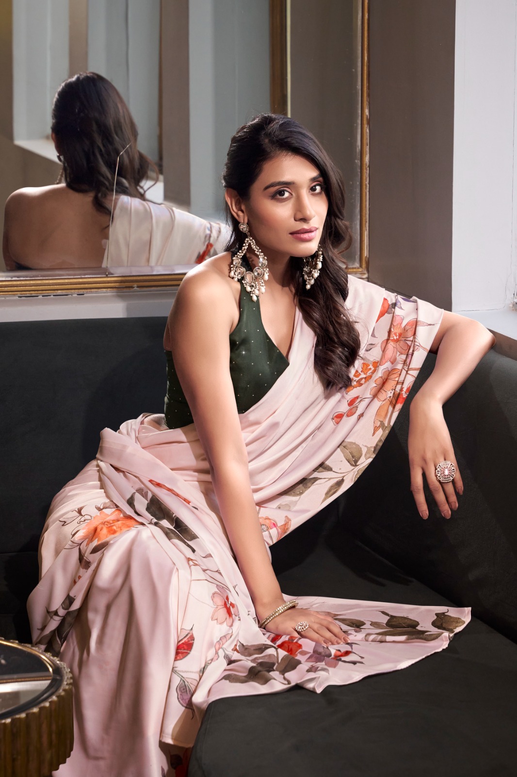 YNF 7026 White Color Satin Silk Printed Saree Casual, Wedding, Festive, Events . Expected Delivery 4-6 Working Days @1599/- only | Designer Sarees, Embroidered Sarees, Sarees, Bollywood Sarees, Creative Sarees, Ethnic Saree, Modern Digital sarees, Party Wear Sarees