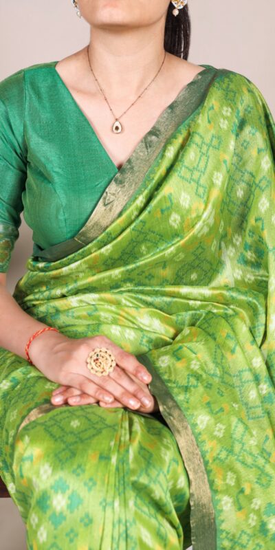 YNF 7416 Green Color Jacquard Silk Patola Print Zari Weaving Work Saree Casual, Wedding, Festive, Events . Expected Delivery  4-6 Working Days @2599/- only                                                                                | Sarees, Bollywood Sarees, Creative Sarees, Designer Sarees, Embroidered Sarees, Ethnic Saree, Modern Digital sarees, Party Wear Sarees