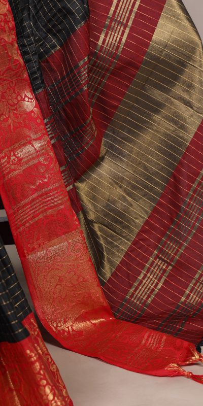 YNF 7405 Black Poly Cotton With Zari Work Saree . Wedding, Party, Festive, Events Now at just ₹1449. Delivery 4-6 Working Days. Shop now. | Designer Sarees, Embroidered Sarees, Sarees, Bollywood Sarees, Creative Sarees, Ethnic Saree, Modern Digital sarees, Party Wear Sarees