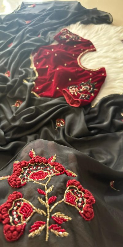 AC AZAELEA Dark Blue Rangoli Silk Lace Work & Resham Work Saree with . Exclusive Offer ₹2549. Delivery 4-6 Working Days. Shop now. | Designer Sarees, Embroidered Sarees, Sarees, Bollywood Sarees, Creative Sarees, Ethnic Saree, Modern Digital sarees, Party Wear Sarees