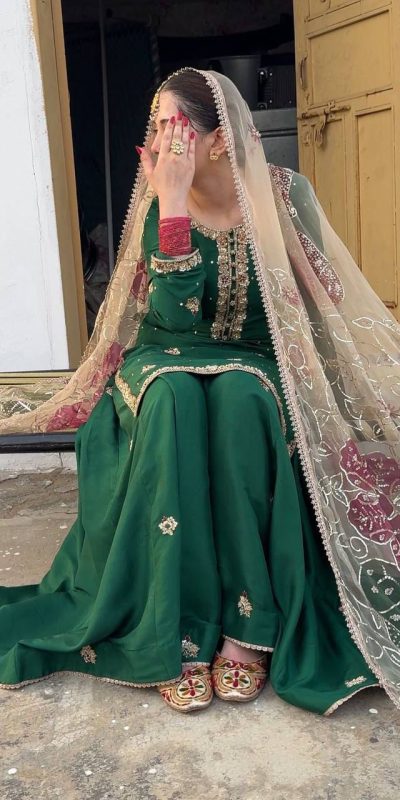 LG 1996 Green Chinon Salwar Suit Perfect for Wedding, Party, Festival Celebrations, Diwali, Lohri . Grab it for ₹1999. Delivery 4-6 Working Days. | Casual Suits, Jump Suits, Salwar suit, Creative suits, Designer Suits, Palazzo Suits, Party Wear Suits, Patiala Suits, Straight Suits
