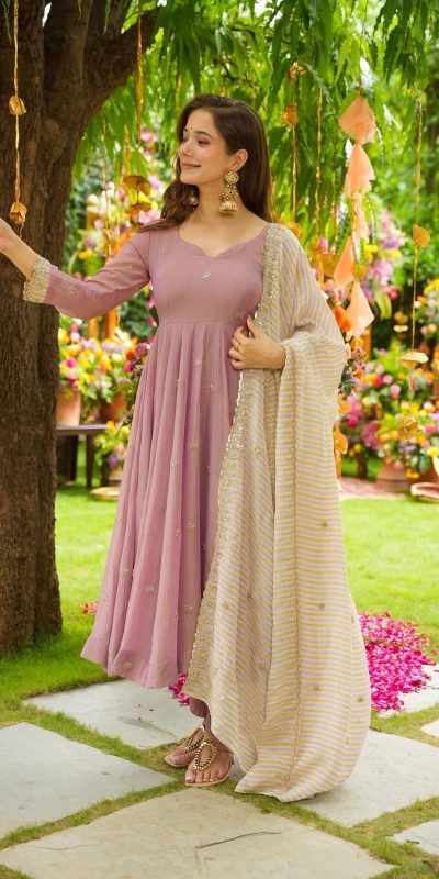 SRK 5298 Pink Faux Georgette With Embroidery Work With Fancy Full Sleeve Gown Perfect for Wedding, Party, Pooja, Mehendi, Traditional Day . Best Price 1999 | Gowns, Bollywood Gowns, Creative Gowns, Designer Gowns, Embroidered Gowns, Party Wear Gowns