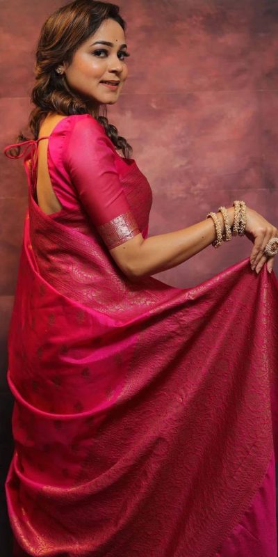 KP 6010 Pink Soft Lichi Silk Jacquard Saree Perfect for Wedding, Party, Traditional Day, Family Gatherings, Sangeet . Grab it for ₹1349. Delivery 4-6 W | Designer Sarees, Embroidered Sarees, Sarees, Bollywood Sarees, Creative Sarees, Ethnic Saree, Modern Digital sarees, Party Wear Sarees