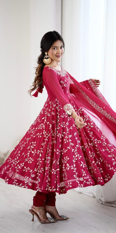 SRK 5299 Pink Faux Georgette With Sequence Work Perfect for Wedding, Party, Lohri, Temple Visit, Ganesh Chaturthi Festive, Events, 4-6 Working Days At 2149 | Gowns, Bollywood Gowns, Creative Gowns, Designer Gowns, Embroidered Gowns, Party Wear Gowns