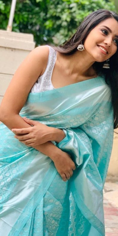 KP 3038 Yellow Soft Lichi Silk with Lace Border & Lace Work Saree . Special Price ₹1349. Delivery 4-6 Working Days. Shop now. | Designer Sarees, Embroidered Sarees, Sarees, Bollywood Sarees, Creative Sarees, Ethnic Saree, Modern Digital sarees, Party Wear Sarees