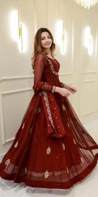 LG 2006 Maroon Georgette Gown Perfect for Wedding, Party, Engagement, Diwali, Sangeet . Exclusive Offer ₹1999. Delivery 4-6 Working Days. Shop now. | Gowns, Bollywood Gowns, Creative Gowns, Designer Gowns, Embroidered Gowns, Party Wear Gowns
