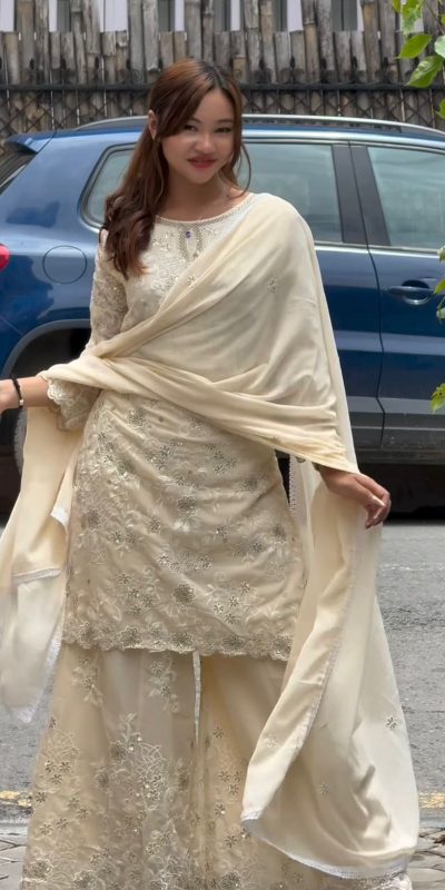 Off White Faux Georgette Embroidery Lace Work Salwar Suit