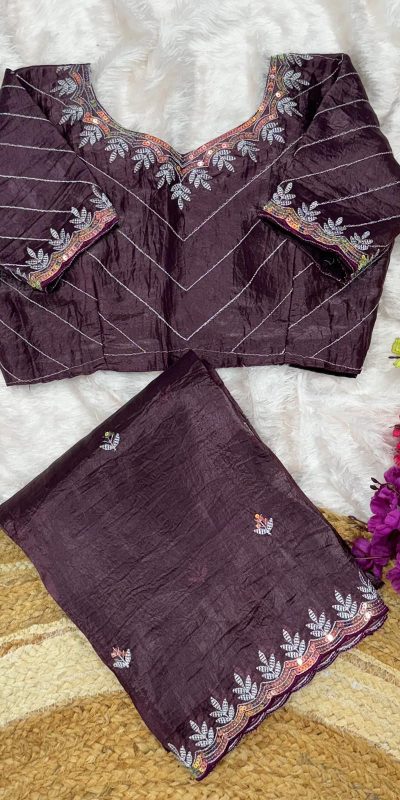 AC COCKTAIL Wine Gold Crush Saree Perfect for Wedding, Party, Engagement, Cultural Events, Pongal – . Available at ₹2149 only. Delivery 4-6 Working Day | Designer Sarees, Embroidered Sarees, Sarees, Bollywood Sarees, Creative Sarees, Ethnic Saree, Modern Digital sarees, Party Wear Sarees