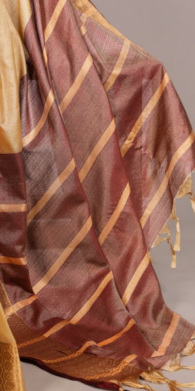 YNF 7408 Cream Color Poly Cotton Saree With Zari Work. Wedding, Party, Festive, Events, Affordable Price ₹1399. Delivery 4-6 Working Days. Shop now. | Designer Sarees, Embroidered Sarees, Sarees, Bollywood Sarees, Creative Sarees, Ethnic Saree, Modern Digital sarees, Party Wear Sarees