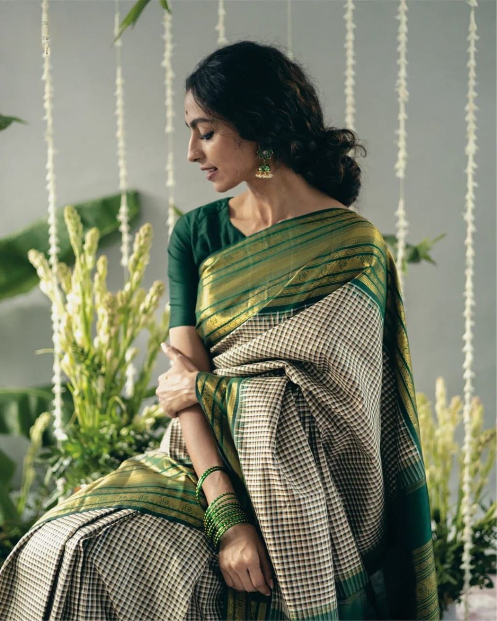 Green Soft Lichi Silk Rich Pallu Border Work Saree - Image 6