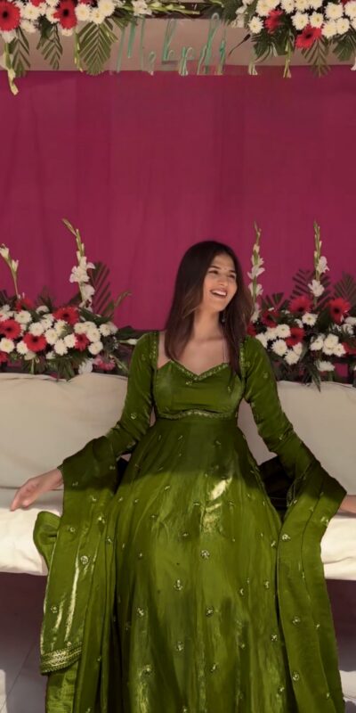 Mahendi Fendy Silk Lace Work Salwar Suit