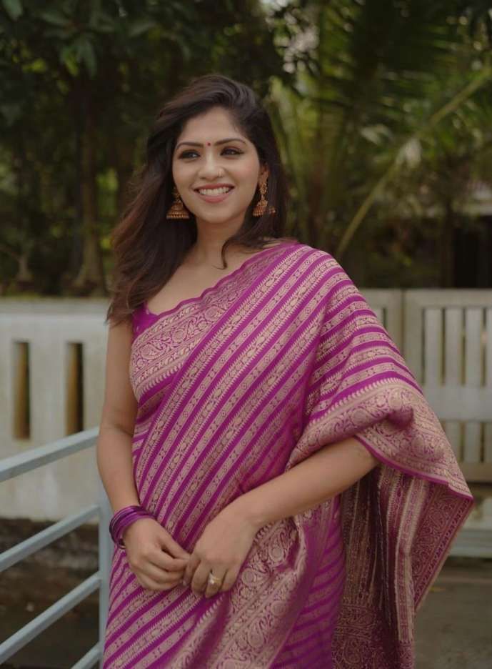 KPR 232 Light Purple Soft Lichi Silk Saree Perfect for Wedding, Party, Anniversary, Sangeet, Baby Shower Now at just ₹1399. Delivery 4-6 Working Days. Shop | Designer Sarees, Sarees, Bollywood Sarees, Creative Sarees, Embroidered Sarees, Ethnic Saree, Modern Digital sarees, Party Wear Sarees