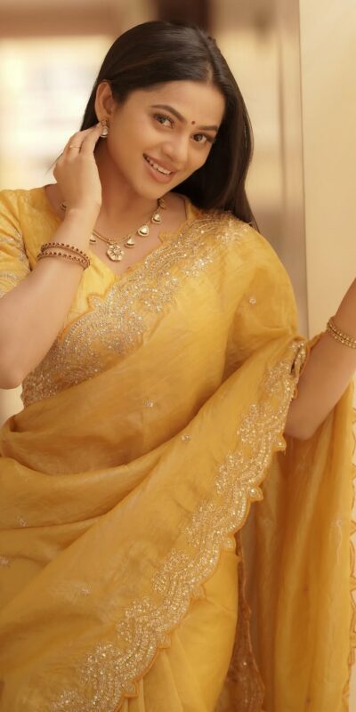JR 642 Yellow Soft gold crush Saree Perfect for Wedding, Party, Diwali, Pongal, Baisakhi – . Now at just ₹1999. Delivery 4-6 Working Days. Shop now. | Designer Sarees, Sarees, Bollywood Sarees, Creative Sarees, Embroidered Sarees, Ethnic Saree, Modern Digital sarees, Party Wear Sarees