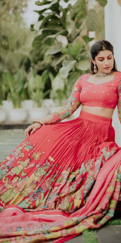 PC 535 Red in Cotton. Kalamkari Print Lehenga Choli Wedding, Party, Festive, Events, Now at just ₹2149. Delivery 4-6 Working Days. Shop now. | Lehenga, Bollywood Lehenga, Creative Lehenga, Designer Lehenga, Embroidered Lehenga, Party Wear Lehenga