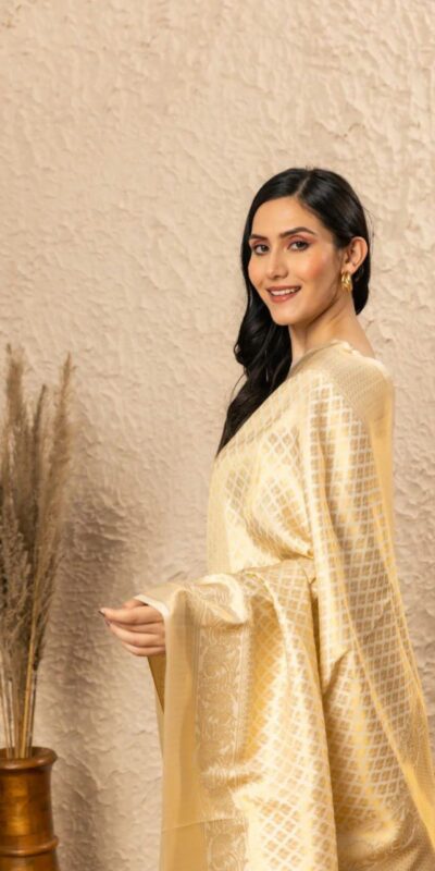 KPR 073 Off White Soft Lichi Silk Saree Perfect for Wedding, Party, Reception, Diwali, Ethnic Day – . Affordable Price ₹1299. Delivery 4-6 Working Days. | Designer Sarees, Sarees, Bollywood Sarees, Creative Sarees, Embroidered Sarees, Ethnic Saree, Modern Digital sarees, Party Wear Sarees