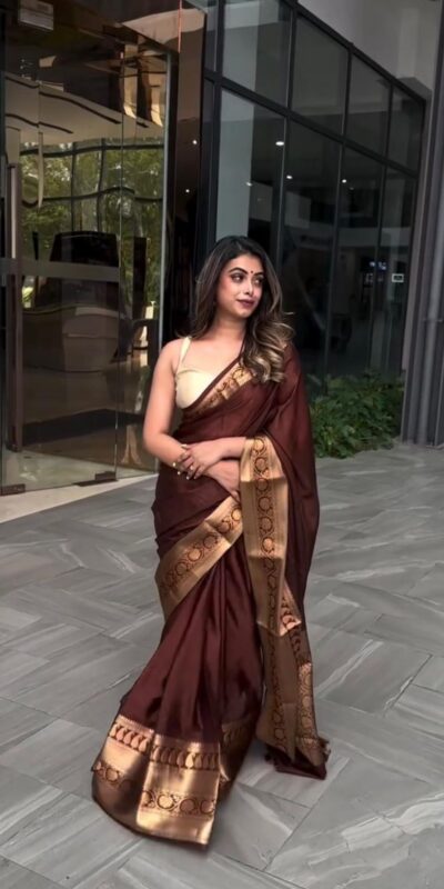 KP 6051 Brown Soft Lichi Silk Saree Perfect for Wedding, Party, Reception, Diwali, Ethnic Day – . Affordable Price ₹1349. Delivery 4-6 Working Days. | Designer Sarees, Modern Digital sarees, Sarees, Bollywood Sarees, Creative Sarees, Embroidered Sarees, Ethnic Saree, Party Wear Sarees