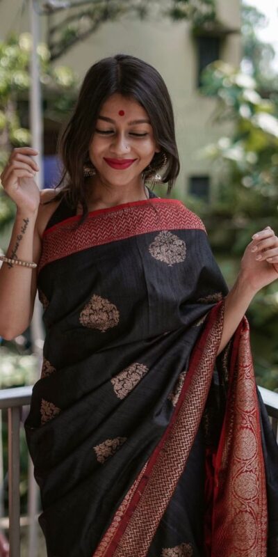 KPR 282 Black Soft Lichi Silk Saree Perfect for Wedding, Party, Reception, Diwali, Ethnic Day – . Affordable Price ₹1449. Delivery 4-6 Working Days. | Designer Sarees, Sarees, Bollywood Sarees, Creative Sarees, Embroidered Sarees, Ethnic Saree, Modern Digital sarees, Party Wear Sarees